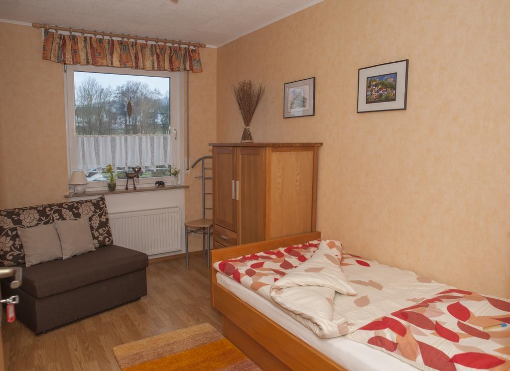 Haus Herdlitschke - Auch Fuer Monteure Polle Zewnętrze zdjęcie
